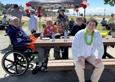 Group of VSRA members at picnic table